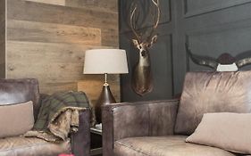 The Suite Winterberg Deluxe - Exklusive Ausstattung, Bestlage Zwischen Skikarussell Und Marktplatz, Eigener Garten, Ski- Und Fahrradraum, Ruhige Suedausrichtung, Wlan, Hundefreundlich